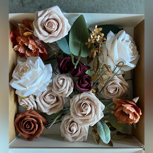 Ling’s Moment Terracotta Floral Runners (x2) and Artificial Terracotta Box Set - Picture 5 of 6